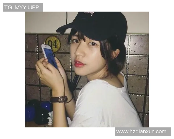 神仙头像下的足球明星女生们展现青春活力与运动魅力的完美结合 神仙头像下的足球明星女生们展现青春活力与运动魅力的完美结合